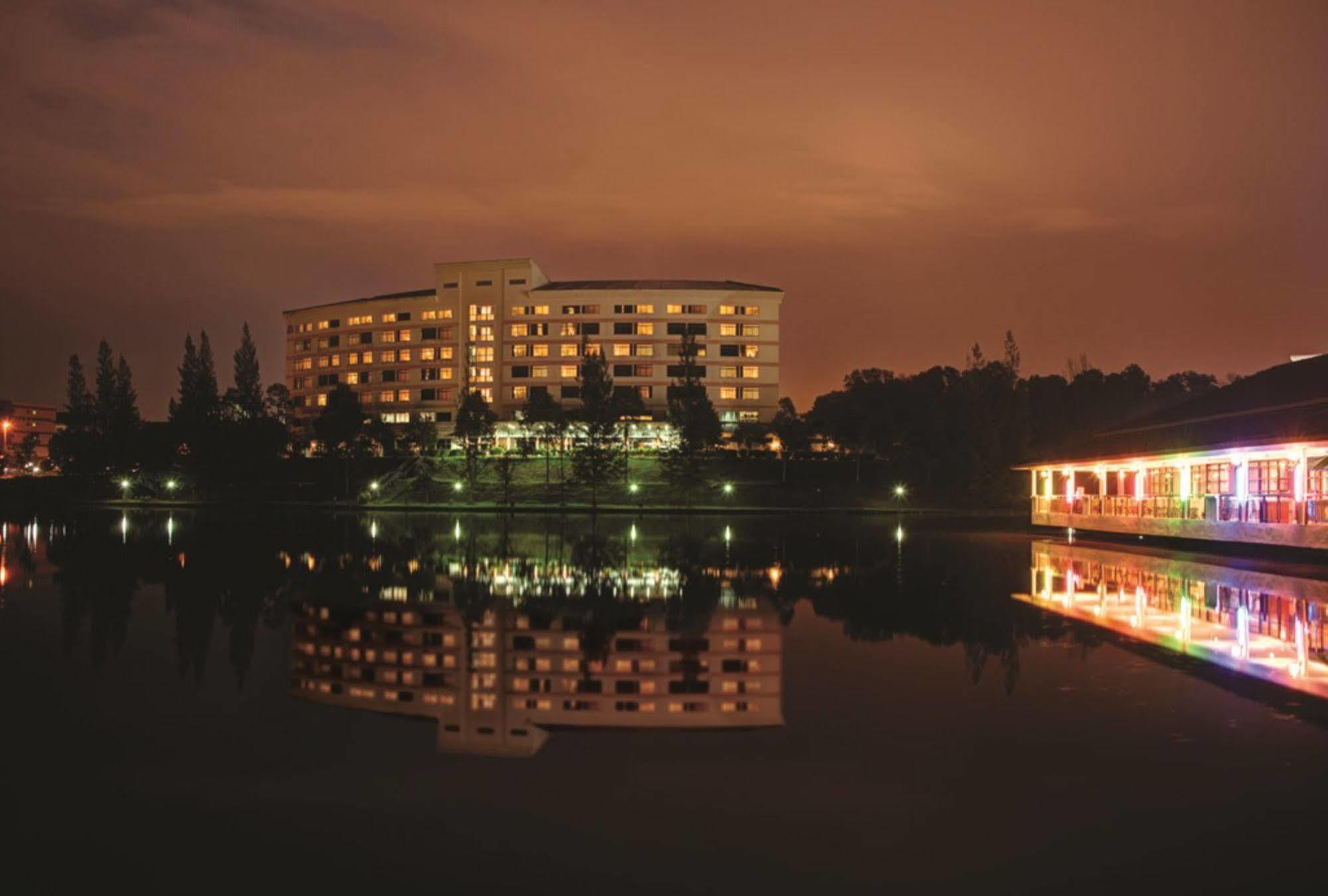 Rhr Hotel At Uniten Kajang Εξωτερικό φωτογραφία